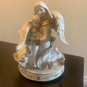 Musical Sarah’s Angels figurine